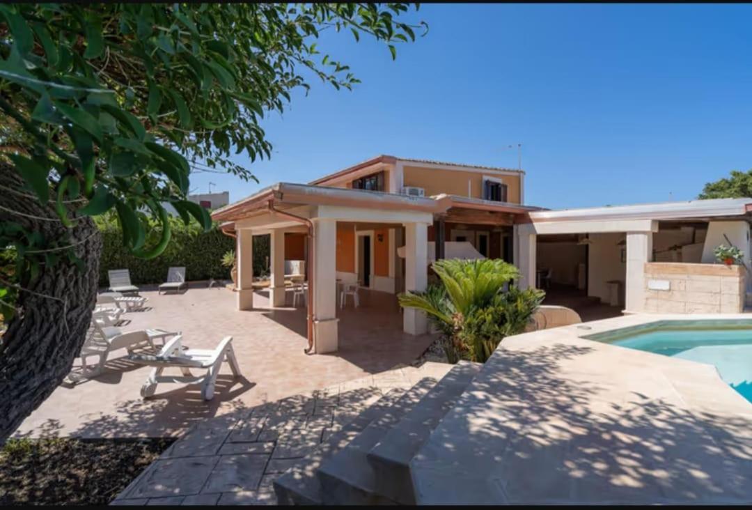 Villa Con Piscina Al Mare Ognina Exterior foto