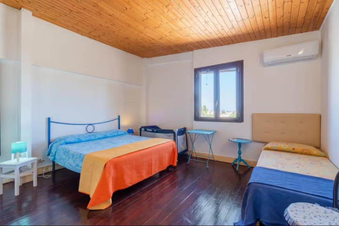 Villa Con Piscina Al Mare Ognina Exterior foto
